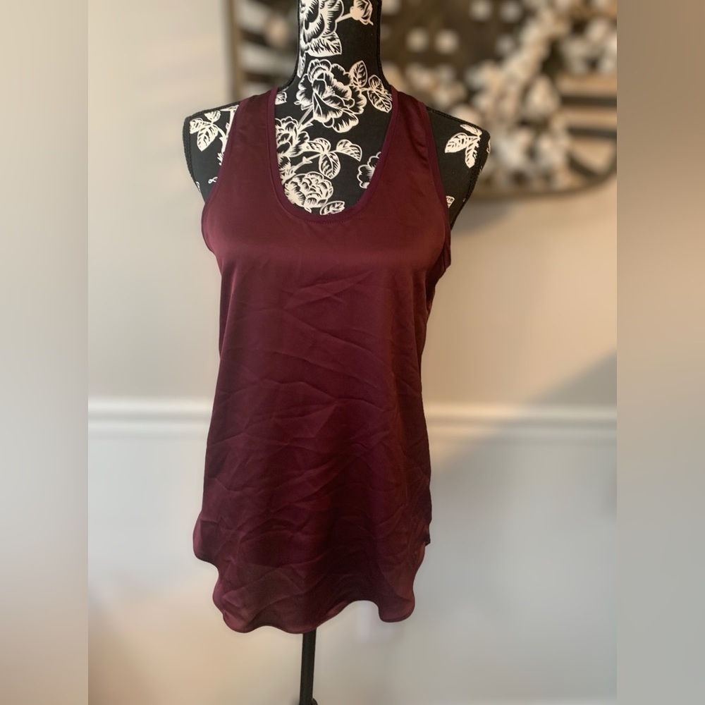 OLIVACEOUS women's tank sleeveless blouse medium maroon NWT